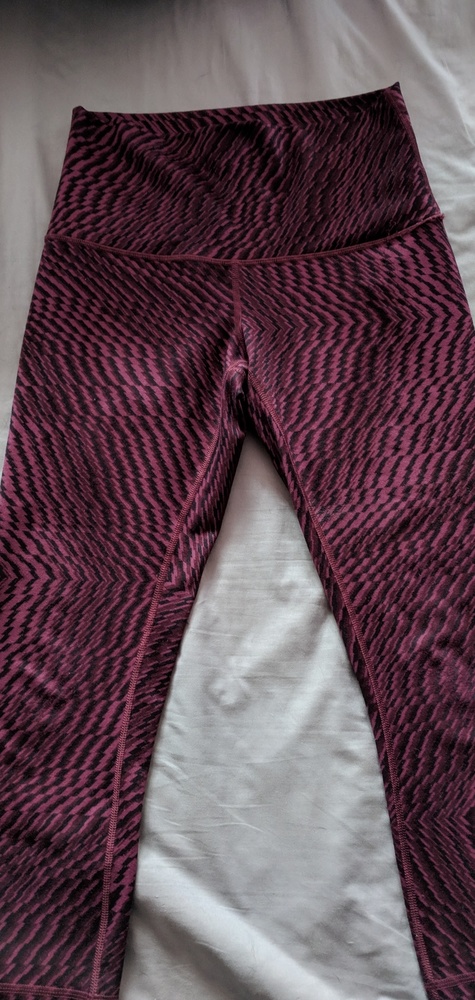 Lululemon high rise crops